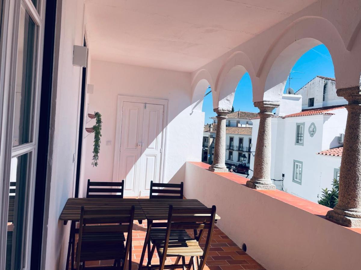 Casa Soure Suites And Apartments エヴォラ エクステリア 写真